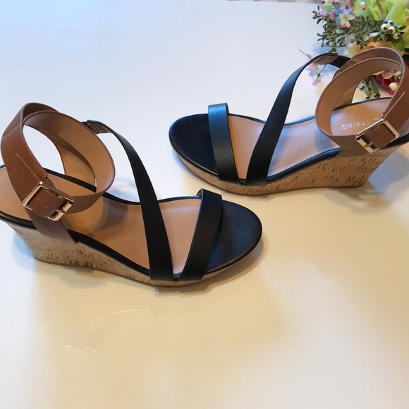 🛑SOLD🛑 Call It Spring Wedges - Picture 3 of 6